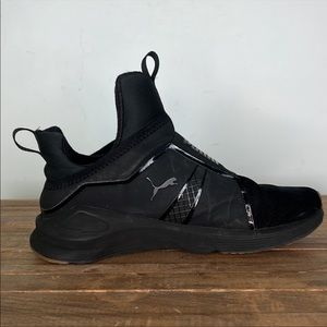 PUMA fierce black core slip on athletic sneakers tennis shoes women’s size 8.5